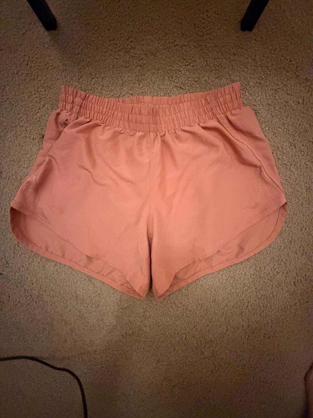 Under Armour Athletic Running Shorts Size XS Pink Loose Lined Zipper Pocket